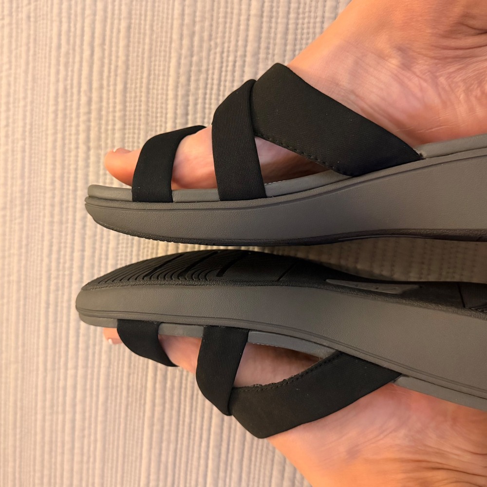 NEW Clarks Women's Cloudsteppers Arla Glison Black Wedge Thong Sandals Size 11W - Picture 5 of 8